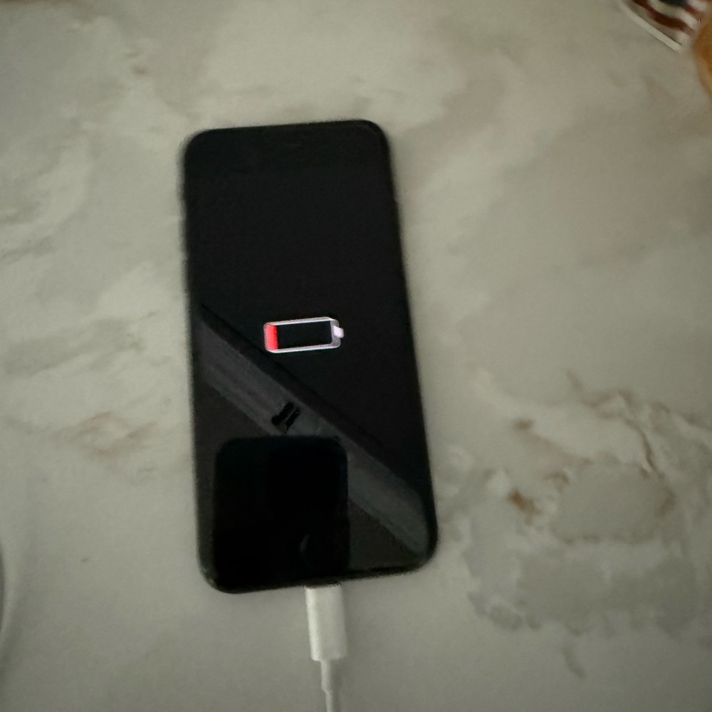 Black iPhone 8 64GB AT&T phone